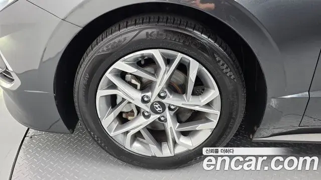 Hyundai Sonata 2019 — Фото 5/20