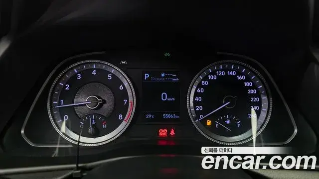 Hyundai Sonata 2019 — Фото 8/20
