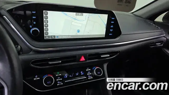Hyundai Sonata 2022 — Фото 15/20