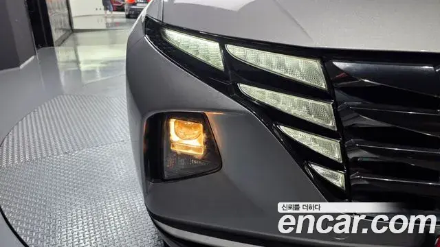Hyundai Tucson Hybrid 2022 — Photo 16/34