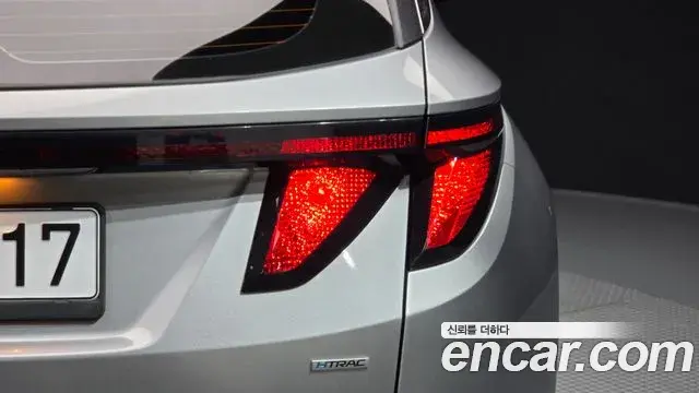 Hyundai Tucson Hybrid 2022 — Photo 17/34