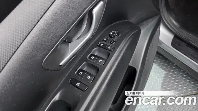 Hyundai Tucson Hybrid 2022 — Photo 32/34