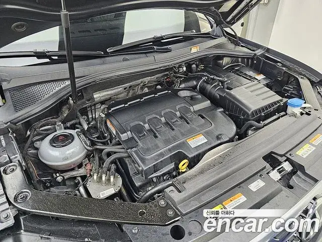 Volkswagen Tiguan 2020 — Şəkil 18/20