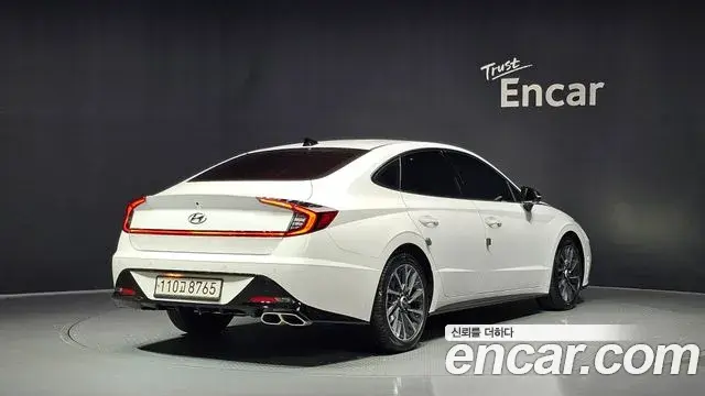 Hyundai Sonata 2021 — Фото 2/20