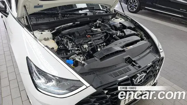 Hyundai Sonata 2021 — Фото 6/20