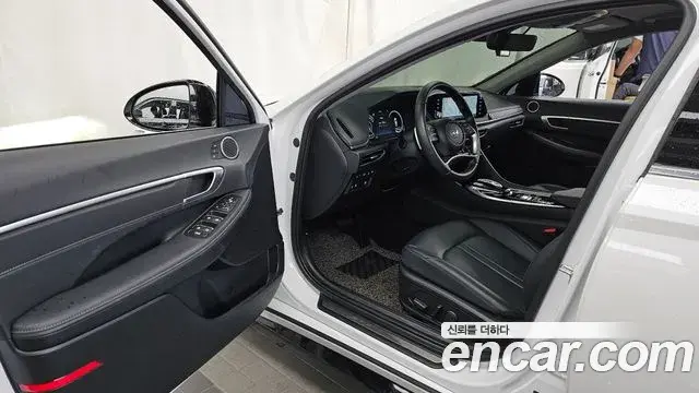 Hyundai Sonata 2021 — Фото 10/20