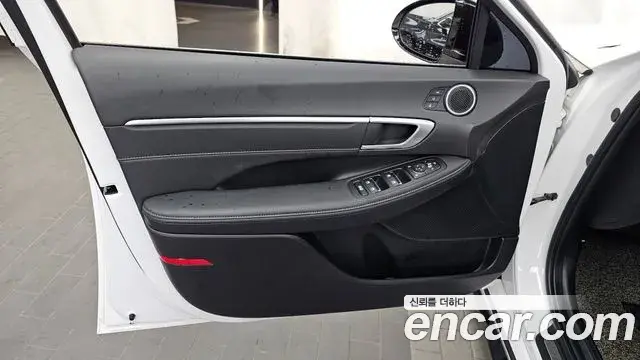 Hyundai Sonata Hybrid 2021 — ფოტო 11/37