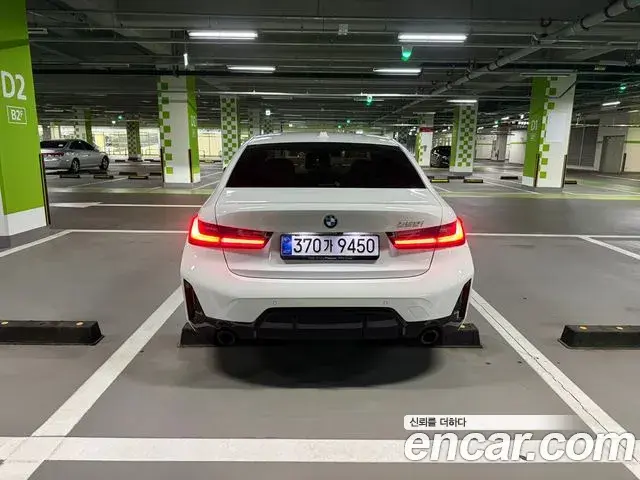 BMW 3 Series 2025 — ფოტო 13/14