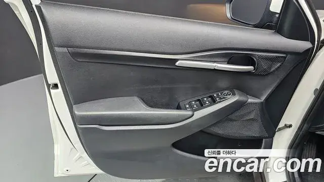 Kia Seltos 2024 — Photo 25/34