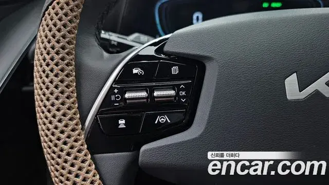 Kia Niro 2025 — ფოტო 33/35