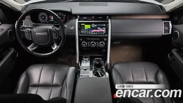 Land Rover Discovery 5 2018 — Photo 18/34