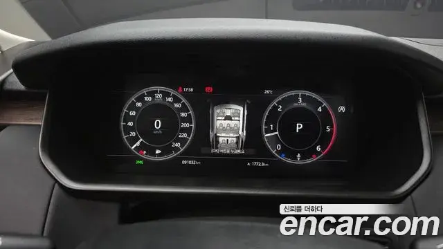 Land Rover Discovery 5 2018 — Photo 27/34