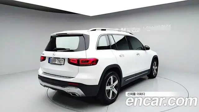 Mercedes-Benz GLB-Class 2020 — Фото 3/20