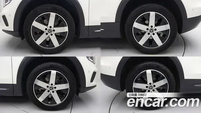 Mercedes-Benz GLB-Class 2020 — Фото 19/20