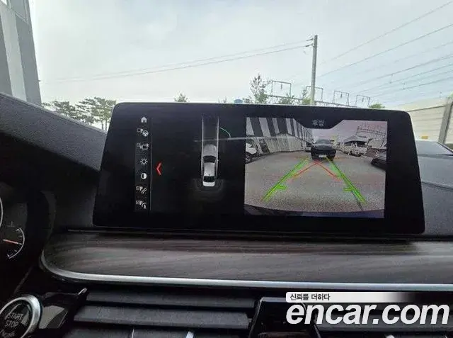 BMW 5 Series 2019 — Şəkil 9/19