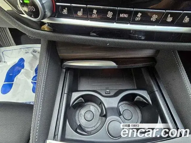 BMW 5 Series 2019 — Şəkil 14/19