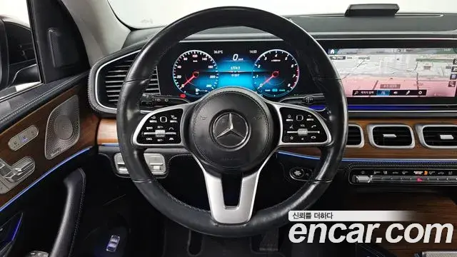 Mercedes-Benz GLE-Class 2019 — ფოტო 27/34