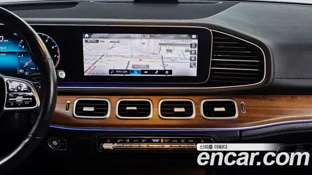 Mercedes-Benz GLE-Class 2019 — ფოტო 16/34
