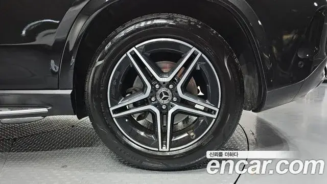 Mercedes-Benz GLE-Class 2019 — ფოტო 10/34