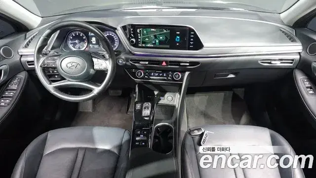 Hyundai Sonata 2022 — Фото 7/20
