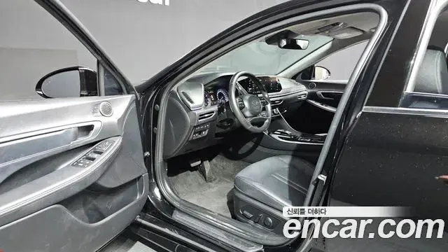Hyundai Sonata 2022 — Фото 10/20
