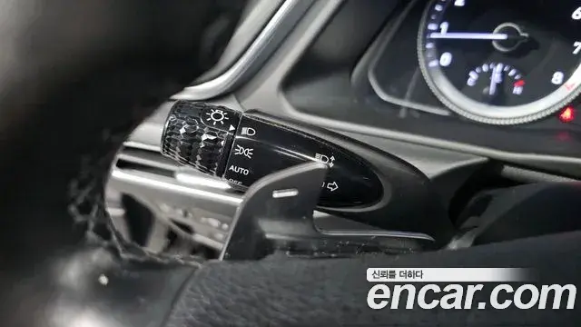 Hyundai Sonata Hybrid 2022 — Şəkil 33/33