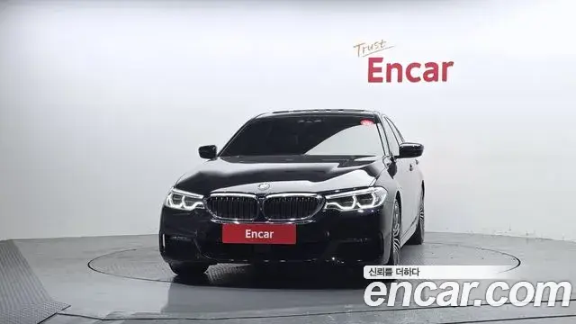 BMW 5 Series 2020 — ფოტო 24/36