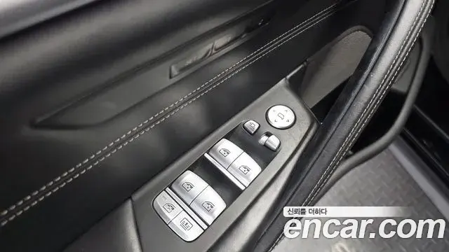 BMW 5 Series 2020 — ფოტო 2/36