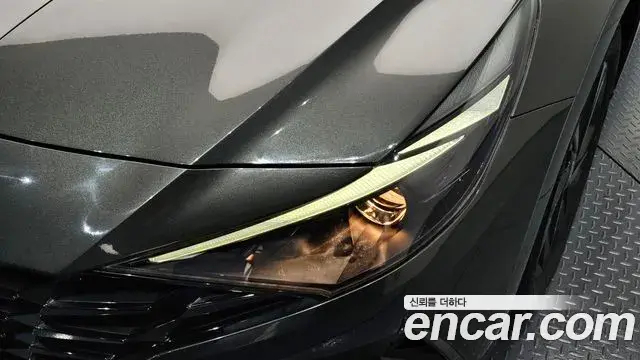 Hyundai The New Avante Hybrid 2022 — Şəkil 10/30