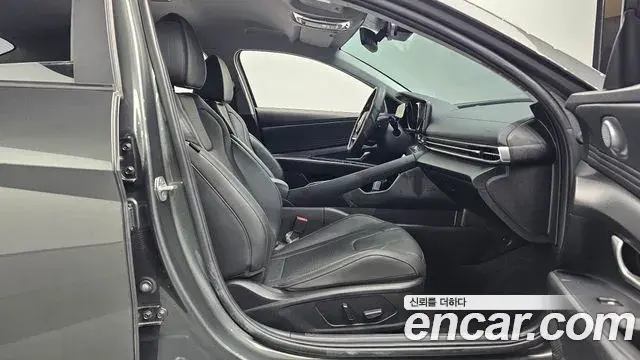 Hyundai The New Avante Hybrid 2022 — Şəkil 13/30