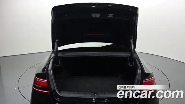 Genesis G90 2023 — ფოტო 18/20