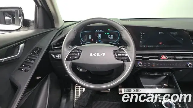 Kia Niro 2022 — ფოტო 3/20