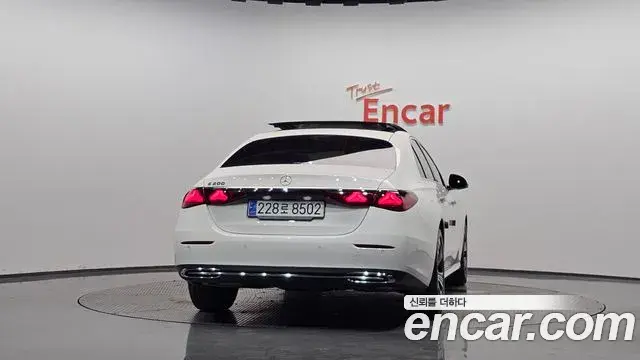 Mercedes-Benz E-Class 2024 — Şəkil 4/20