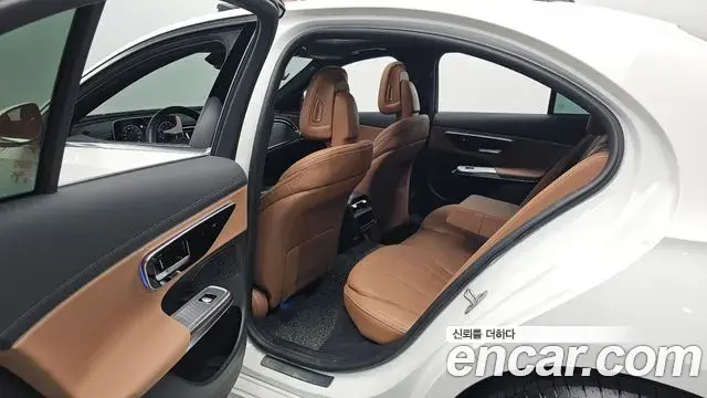 Mercedes-Benz E-Class 2024 — Şəkil 12/20