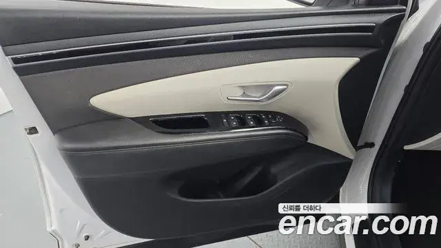 Hyundai Tucson Hybrid 2023 — ფოტო 17/30