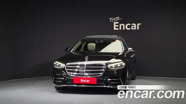 Mercedes-Benz S-Class 2021 — Photo 19/32