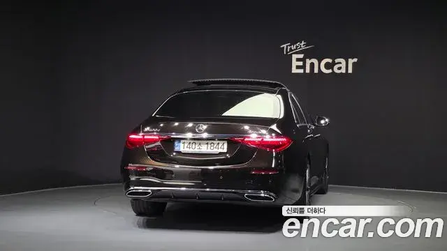 Mercedes-Benz S-Class 2021 — Photo 28/32