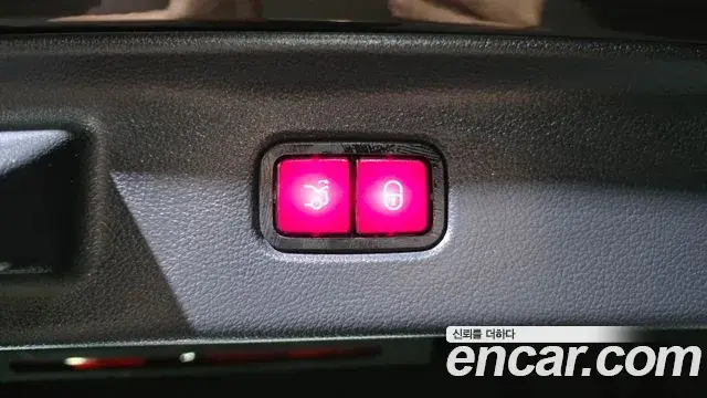 Mercedes-Benz S-Class 2021 — Photo 27/32