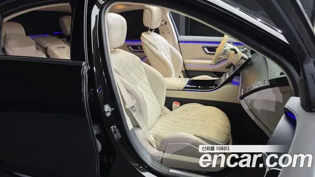 Mercedes-Benz S-Class 2021 — Photo 16/32