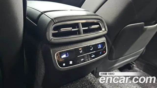 Genesis G80 2022 — Şəkil 16/38