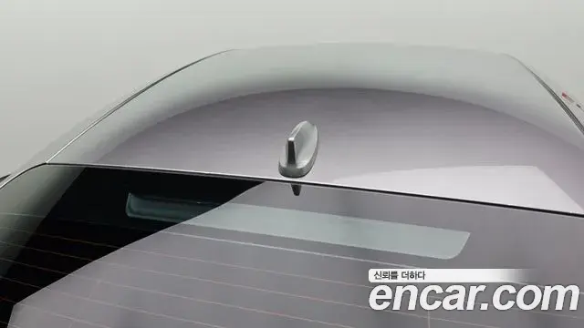 Genesis G80 2022 — Şəkil 33/38
