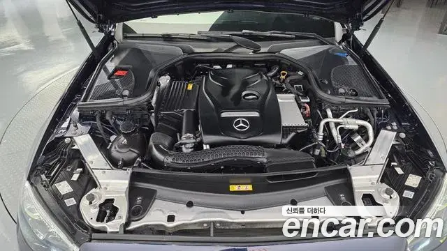 Mercedes-Benz E-Class 2021 — Фото 6/20