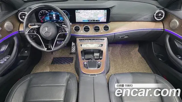 Mercedes-Benz E-Class 2021 — Фото 7/20
