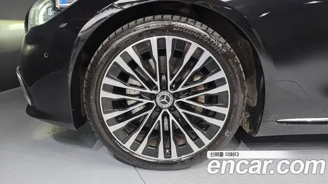 Mercedes-Benz S-Class 2021 — ფოტო 20/34