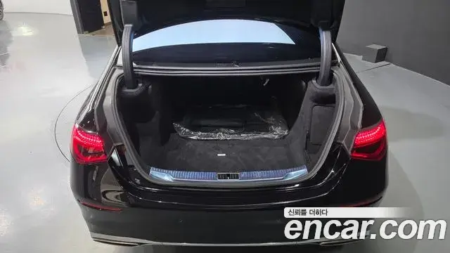 Mercedes-Benz S-Class 2021 — ფოტო 18/34