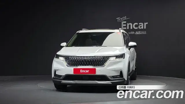 Kia Carnival 2022 — Фото 3/20