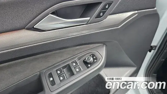 Volkswagen Golf 2025 — Şəkil 6/31