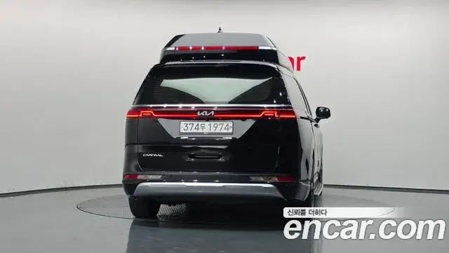 Kia Carnival 2022 — Photo 7/41