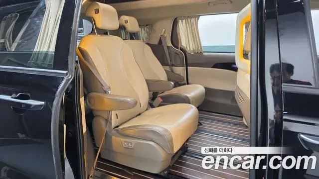 Kia Carnival 2022 — Photo 3/41