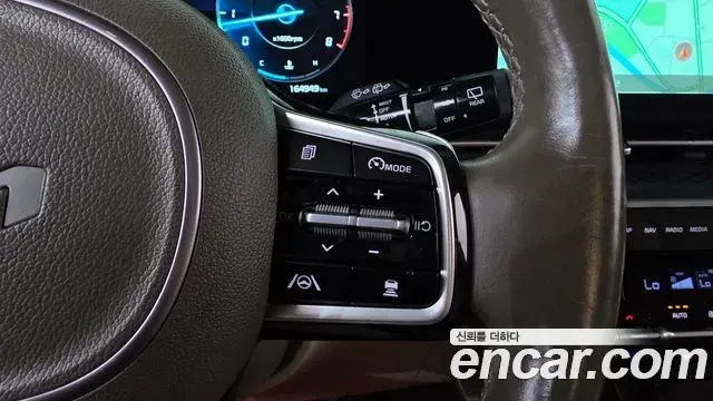Kia Carnival 2022 — Photo 23/41